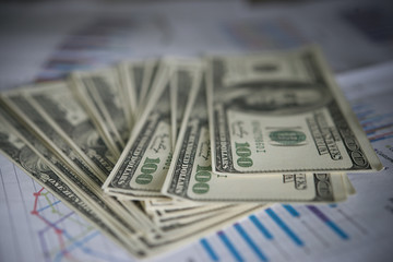 Billie dollar with business chart