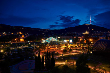 Ночной вид Тбилиси