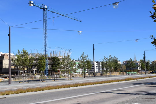 Solares en construcci&oacute;n.