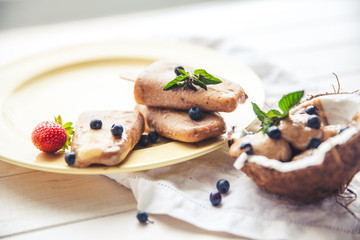 Banana strawberry ice cream. Natural sweetness without sugar. Dates. Organics. Food