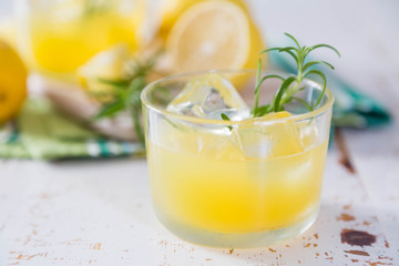 Lemon and rosemary cocktails