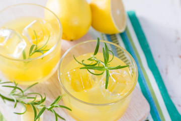 Lemon and rosemary cocktails
