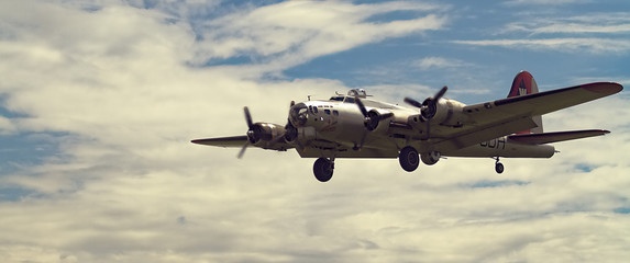 B17 Landing