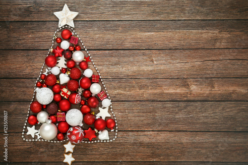 quot weihnachten weihnachtsbaum aus kugeln quot fotolia com の quot weihnachten weihnachtsbaum aus kugeln quot fotolia com の