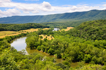 Fototapeta na wymiar Shenandoah River State Park