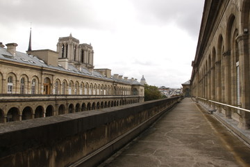 Hôpital de l'Hôtel-Dieu et Notre Dame à Paris	