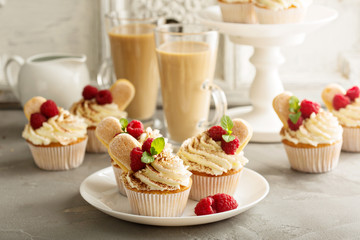 Tiramisu cupcakes with mascarpone cream