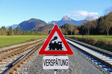Verspätung im Schienenverkehr. Verspätung bei der Bahn