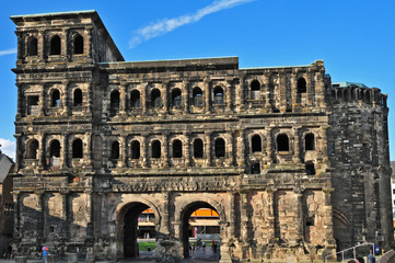 Fototapeta premium Treviri (Trier), Germania - la Porta Nigra