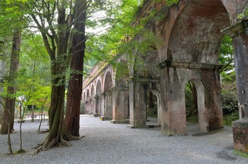 Fototapeta na wymiar 京都　南禅寺の水路閣