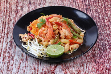 Thai fried macaroni with shrimp , call Pad Thai Macaroni in Thai.