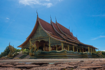 Naklejka premium Landmark temple Sirindhorn Wararam Phuproud