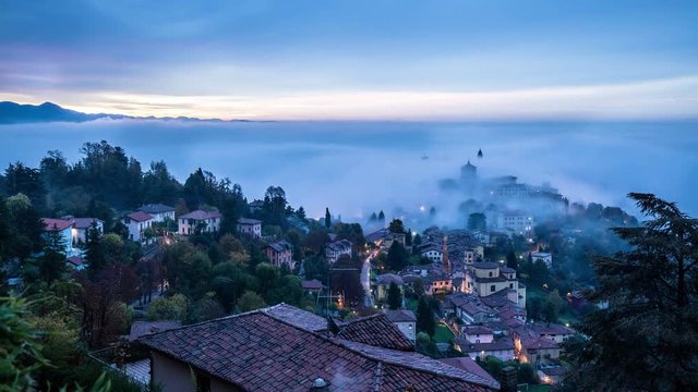 sunrise fog bergamo citt&agrave; alta time lapse 4k