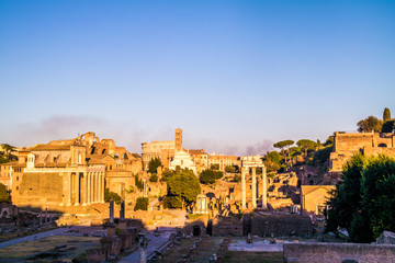 Obraz premium wieczorny widok forum romanum