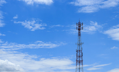 Obraz premium Antenna transmission tower
