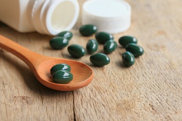 Fototapeta na wymiar vitamin pills