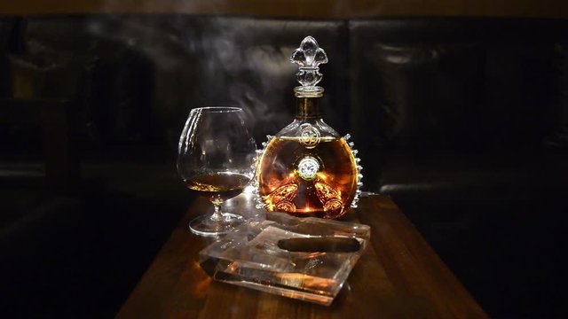 Created with Cinemagraph Pro,cognac