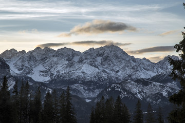 Fototapeta na wymiar Tatra mountains in winter, landscape