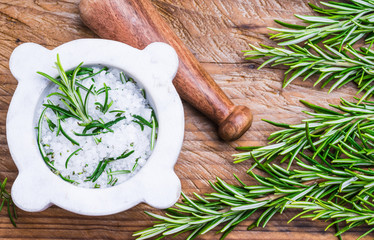 Rosemary salt, seasoning top view.