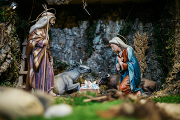 Nativity scene figurines