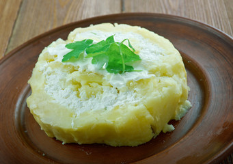 Potato roll with cottage cheese