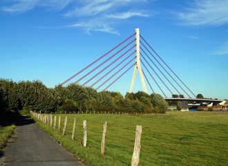 Niederrheinbr&uuml;cke Wesel