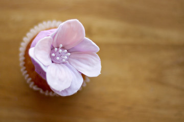 Fototapeta na wymiar Pink White and Purple Wedding Cupcakes