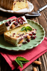 Fruit loaf with cranberries, almond and white chocolate topping