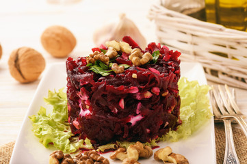 Beetroot salad with natural yogurt, garlic and walnut.