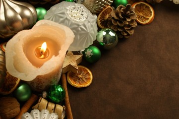 Weihnachtsgruß in Naturfarben