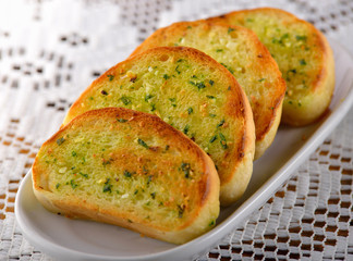 Garlic and herb bread slices