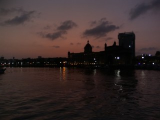 Obraz premium Beautiful sun set at Taj hotel