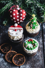 Sweet Christmas cup cakes