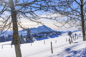 idyllische Winterstimmung bei Wertach im Allgäu