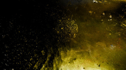 Universe design in yellow