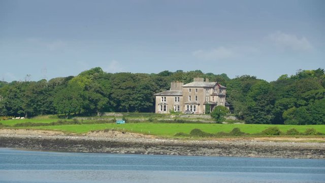 One of the big houses in the Killimer village it is located near the river in Killimer