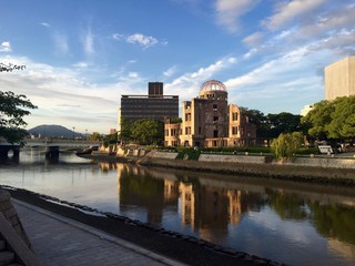 Obraz premium Reflections in Hiroshima