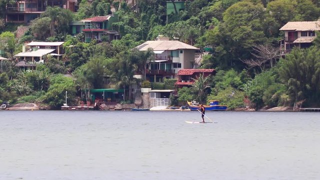 Stand up paddle na lagoa.