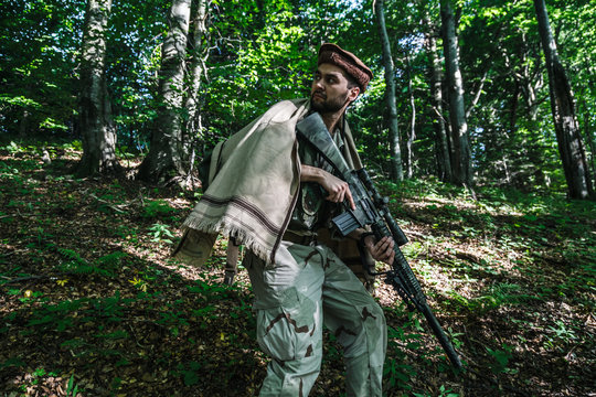 Navy SEAL Taliban hunter