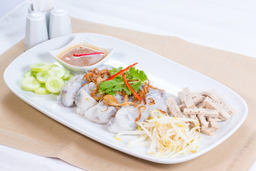 steamed rice skin dumpling