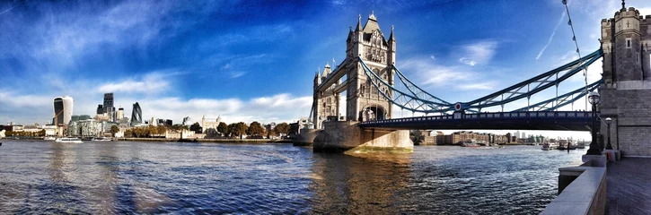 Fototapeten London Tower Bridge-Panorama © ericsan
