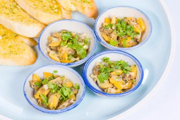 garlic butter clam