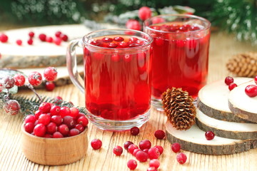 Cranberry drink and fresh berries