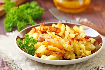Roasted potato with fresh herbs