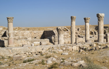 Fototapeta premium Ruins of the Byzantine Church at Amman Citadel in Jordan