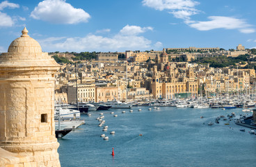 Sentry tower and view to Grand Harbour. Valletta, Malta - obrazy, fototapety, plakaty