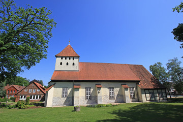 Fototapeta na wymiar Hankensbüttel: St.-Pankratius-Kirche