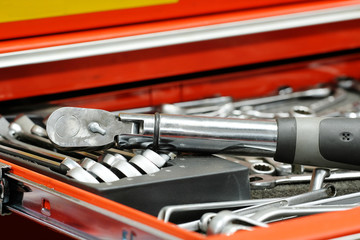 The image of tools in a tool box