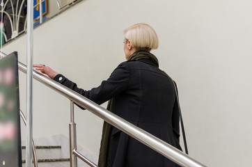 Young girl walking in the art gallery