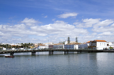 Obraz premium Modern Bridge over the Gilao river in Tavira, A lgarve, Portugal 